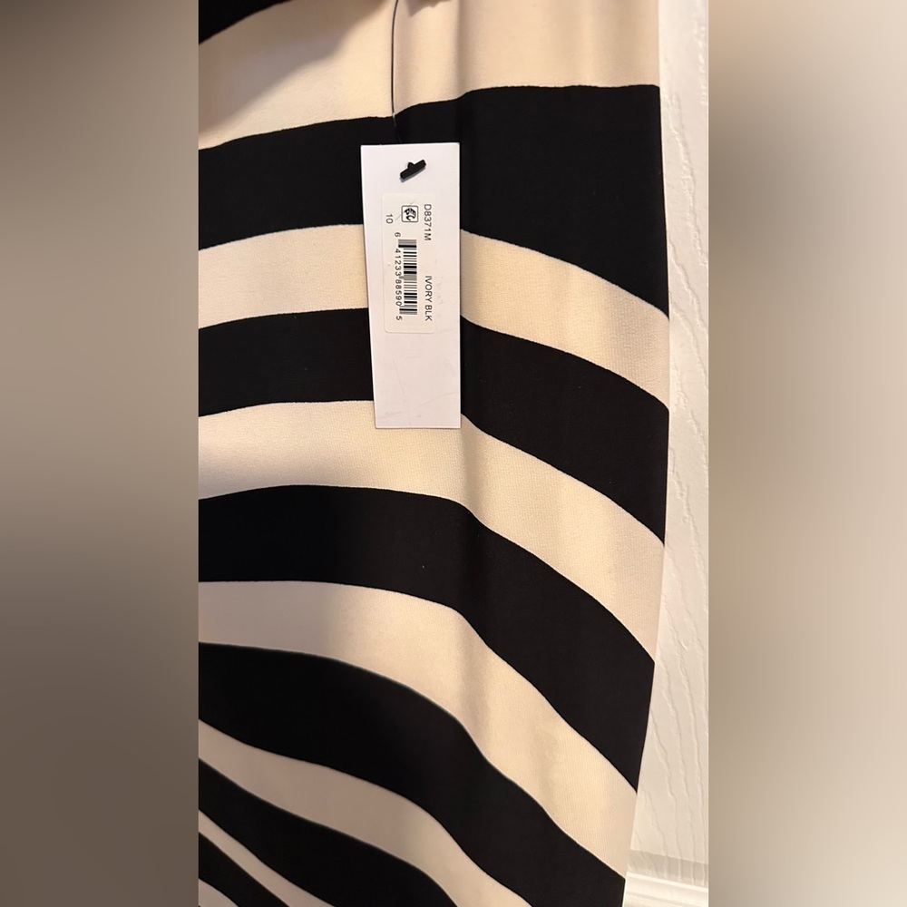 Donna Morgan Striped Long Sleeve Maxi Dress Size 4 - Picture 5 of 6